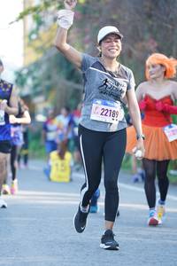 BIB: 22189
                            <button type="button" onclick="openModal(3633735)" class="btn btn-primary btn-sm float-right btn-popup" data-toggle="modal" data-target=".modal-high-quality">
                        <i class="fas fa-shopping-cart"></i> Add to Cart
                    </button>
                                            <button type="button" onclick="isThisMe(3633735, true)" class="btn btn-success btn-sm float-right btn-popup btn-isme hidden" data-toggle="tooltip" data-placement="bottom" title="นี่คือรูปของคุณใช่ไหม คลิกที่นี่เพื่อเอาเข้าอัลบั้ม">
                        <i class="fas fa-plus"></i> Add to album
                    </button>
                    <button type="button" onclick="isThisMe(3633735, false)" class="btn btn-warning btn-sm float-right btn-popup btn-isnotme hidden">
                        <i class="fas fa-ban"></i> Remove from album
                    </button>