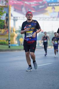 BIB: 10405
                            <button type="button" onclick="openModal(3605497)" class="btn btn-primary btn-sm float-right btn-popup" data-toggle="modal" data-target=".modal-high-quality">
                        <i class="fas fa-shopping-cart"></i> Add to Cart
                    </button>
                                            <button type="button" onclick="isThisMe(3605497, true)" class="btn btn-success btn-sm float-right btn-popup btn-isme hidden" data-toggle="tooltip" data-placement="bottom" title="นี่คือรูปของคุณใช่ไหม คลิกที่นี่เพื่อเอาเข้าอัลบั้ม">
                        <i class="fas fa-plus"></i> Add to album
                    </button>
                    <button type="button" onclick="isThisMe(3605497, false)" class="btn btn-warning btn-sm float-right btn-popup btn-isnotme hidden">
                        <i class="fas fa-ban"></i> Remove from album
                    </button>