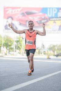 BIB: 1010
                            <button type="button" onclick="openModal(3795863)" class="btn btn-primary btn-sm float-right btn-popup" data-toggle="modal" data-target=".modal-high-quality">
                        <i class="fas fa-shopping-cart"></i> Add to Cart
                    </button>
                                            <button type="button" onclick="isThisMe(3795863, true)" class="btn btn-success btn-sm float-right btn-popup btn-isme hidden" data-toggle="tooltip" data-placement="bottom" title="นี่คือรูปของคุณใช่ไหม คลิกที่นี่เพื่อเอาเข้าอัลบั้ม">
                        <i class="fas fa-plus"></i> Add to album
                    </button>
                    <button type="button" onclick="isThisMe(3795863, false)" class="btn btn-warning btn-sm float-right btn-popup btn-isnotme hidden">
                        <i class="fas fa-ban"></i> Remove from album
                    </button>