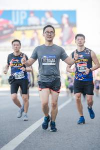 BIB: 20404
                            <button type="button" onclick="openModal(3795051)" class="btn btn-primary btn-sm float-right btn-popup" data-toggle="modal" data-target=".modal-high-quality">
                        <i class="fas fa-shopping-cart"></i> Add to Cart
                    </button>
                                            <button type="button" onclick="isThisMe(3795051, true)" class="btn btn-success btn-sm float-right btn-popup btn-isme hidden" data-toggle="tooltip" data-placement="bottom" title="นี่คือรูปของคุณใช่ไหม คลิกที่นี่เพื่อเอาเข้าอัลบั้ม">
                        <i class="fas fa-plus"></i> Add to album
                    </button>
                    <button type="button" onclick="isThisMe(3795051, false)" class="btn btn-warning btn-sm float-right btn-popup btn-isnotme hidden">
                        <i class="fas fa-ban"></i> Remove from album
                    </button>