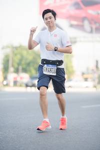 BIB: 21201
                            <button type="button" onclick="openModal(3794072)" class="btn btn-primary btn-sm float-right btn-popup" data-toggle="modal" data-target=".modal-high-quality">
                        <i class="fas fa-shopping-cart"></i> Add to Cart
                    </button>
                                            <button type="button" onclick="isThisMe(3794072, true)" class="btn btn-success btn-sm float-right btn-popup btn-isme hidden" data-toggle="tooltip" data-placement="bottom" title="นี่คือรูปของคุณใช่ไหม คลิกที่นี่เพื่อเอาเข้าอัลบั้ม">
                        <i class="fas fa-plus"></i> Add to album
                    </button>
                    <button type="button" onclick="isThisMe(3794072, false)" class="btn btn-warning btn-sm float-right btn-popup btn-isnotme hidden">
                        <i class="fas fa-ban"></i> Remove from album
                    </button>