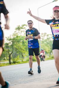 BIB: 124
                            <button type="button" onclick="openModal(3819434)" class="btn btn-primary btn-sm float-right btn-popup" data-toggle="modal" data-target=".modal-high-quality">
                        <i class="fas fa-shopping-cart"></i> Add to Cart
                    </button>
                                            <button type="button" onclick="isThisMe(3819434, true)" class="btn btn-success btn-sm float-right btn-popup btn-isme hidden" data-toggle="tooltip" data-placement="bottom" title="นี่คือรูปของคุณใช่ไหม คลิกที่นี่เพื่อเอาเข้าอัลบั้ม">
                        <i class="fas fa-plus"></i> Add to album
                    </button>
                    <button type="button" onclick="isThisMe(3819434, false)" class="btn btn-warning btn-sm float-right btn-popup btn-isnotme hidden">
                        <i class="fas fa-ban"></i> Remove from album
                    </button>