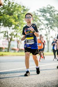 BIB: 2019, 10604
                            <button type="button" onclick="openModal(3784949)" class="btn btn-primary btn-sm float-right btn-popup" data-toggle="modal" data-target=".modal-high-quality">
                        <i class="fas fa-shopping-cart"></i> Add to Cart
                    </button>
                                            <button type="button" onclick="isThisMe(3784949, true)" class="btn btn-success btn-sm float-right btn-popup btn-isme hidden" data-toggle="tooltip" data-placement="bottom" title="นี่คือรูปของคุณใช่ไหม คลิกที่นี่เพื่อเอาเข้าอัลบั้ม">
                        <i class="fas fa-plus"></i> Add to album
                    </button>
                    <button type="button" onclick="isThisMe(3784949, false)" class="btn btn-warning btn-sm float-right btn-popup btn-isnotme hidden">
                        <i class="fas fa-ban"></i> Remove from album
                    </button>