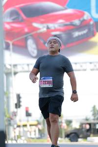 BIB: 22300
                            <button type="button" onclick="openModal(3829252)" class="btn btn-primary btn-sm float-right btn-popup" data-toggle="modal" data-target=".modal-high-quality">
                        <i class="fas fa-shopping-cart"></i> Add to Cart
                    </button>
                                            <button type="button" onclick="isThisMe(3829252, true)" class="btn btn-success btn-sm float-right btn-popup btn-isme hidden" data-toggle="tooltip" data-placement="bottom" title="นี่คือรูปของคุณใช่ไหม คลิกที่นี่เพื่อเอาเข้าอัลบั้ม">
                        <i class="fas fa-plus"></i> Add to album
                    </button>
                    <button type="button" onclick="isThisMe(3829252, false)" class="btn btn-warning btn-sm float-right btn-popup btn-isnotme hidden">
                        <i class="fas fa-ban"></i> Remove from album
                    </button>