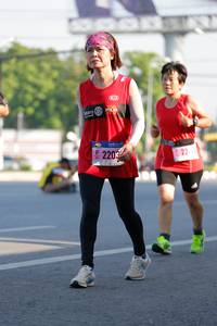 BIB: 220
                            <button type="button" onclick="openModal(3826980)" class="btn btn-primary btn-sm float-right btn-popup" data-toggle="modal" data-target=".modal-high-quality">
                        <i class="fas fa-shopping-cart"></i> Add to Cart
                    </button>
                                            <button type="button" onclick="isThisMe(3826980, true)" class="btn btn-success btn-sm float-right btn-popup btn-isme hidden" data-toggle="tooltip" data-placement="bottom" title="นี่คือรูปของคุณใช่ไหม คลิกที่นี่เพื่อเอาเข้าอัลบั้ม">
                        <i class="fas fa-plus"></i> Add to album
                    </button>
                    <button type="button" onclick="isThisMe(3826980, false)" class="btn btn-warning btn-sm float-right btn-popup btn-isnotme hidden">
                        <i class="fas fa-ban"></i> Remove from album
                    </button>