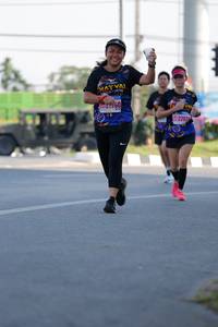 BIB: 220
                            <button type="button" onclick="openModal(3828143)" class="btn btn-primary btn-sm float-right btn-popup" data-toggle="modal" data-target=".modal-high-quality">
                        <i class="fas fa-shopping-cart"></i> Add to Cart
                    </button>
                                            <button type="button" onclick="isThisMe(3828143, true)" class="btn btn-success btn-sm float-right btn-popup btn-isme hidden" data-toggle="tooltip" data-placement="bottom" title="นี่คือรูปของคุณใช่ไหม คลิกที่นี่เพื่อเอาเข้าอัลบั้ม">
                        <i class="fas fa-plus"></i> Add to album
                    </button>
                    <button type="button" onclick="isThisMe(3828143, false)" class="btn btn-warning btn-sm float-right btn-popup btn-isnotme hidden">
                        <i class="fas fa-ban"></i> Remove from album
                    </button>