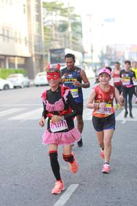 BIB: 878
                            <button type="button" onclick="openModal(3678646)" class="btn btn-primary btn-sm float-right btn-popup" data-toggle="modal" data-target=".modal-high-quality">
                        <i class="fas fa-shopping-cart"></i> Add to Cart
                    </button>
                                            <button type="button" onclick="isThisMe(3678646, true)" class="btn btn-success btn-sm float-right btn-popup btn-isme hidden" data-toggle="tooltip" data-placement="bottom" title="นี่คือรูปของคุณใช่ไหม คลิกที่นี่เพื่อเอาเข้าอัลบั้ม">
                        <i class="fas fa-plus"></i> Add to album
                    </button>
                    <button type="button" onclick="isThisMe(3678646, false)" class="btn btn-warning btn-sm float-right btn-popup btn-isnotme hidden">
                        <i class="fas fa-ban"></i> Remove from album
                    </button>