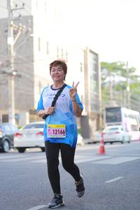 BIB: 12166
                            <button type="button" onclick="openModal(3683679)" class="btn btn-primary btn-sm float-right btn-popup" data-toggle="modal" data-target=".modal-high-quality">
                        <i class="fas fa-shopping-cart"></i> Add to Cart
                    </button>
                                            <button type="button" onclick="isThisMe(3683679, true)" class="btn btn-success btn-sm float-right btn-popup btn-isme hidden" data-toggle="tooltip" data-placement="bottom" title="นี่คือรูปของคุณใช่ไหม คลิกที่นี่เพื่อเอาเข้าอัลบั้ม">
                        <i class="fas fa-plus"></i> Add to album
                    </button>
                    <button type="button" onclick="isThisMe(3683679, false)" class="btn btn-warning btn-sm float-right btn-popup btn-isnotme hidden">
                        <i class="fas fa-ban"></i> Remove from album
                    </button>