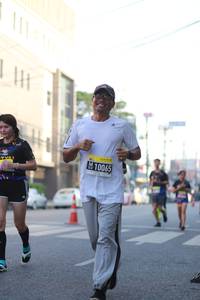 BIB: 10065
                            <button type="button" onclick="openModal(3679775)" class="btn btn-primary btn-sm float-right btn-popup" data-toggle="modal" data-target=".modal-high-quality">
                        <i class="fas fa-shopping-cart"></i> Add to Cart
                    </button>
                                            <button type="button" onclick="isThisMe(3679775, true)" class="btn btn-success btn-sm float-right btn-popup btn-isme hidden" data-toggle="tooltip" data-placement="bottom" title="นี่คือรูปของคุณใช่ไหม คลิกที่นี่เพื่อเอาเข้าอัลบั้ม">
                        <i class="fas fa-plus"></i> Add to album
                    </button>
                    <button type="button" onclick="isThisMe(3679775, false)" class="btn btn-warning btn-sm float-right btn-popup btn-isnotme hidden">
                        <i class="fas fa-ban"></i> Remove from album
                    </button>