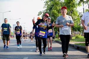 BIB: 04208, 1267, 12709, 1365
                            <button type="button" onclick="openModal(3779944)" class="btn btn-primary btn-sm float-right btn-popup" data-toggle="modal" data-target=".modal-high-quality">
                        <i class="fas fa-shopping-cart"></i> Add to Cart
                    </button>
                                            <button type="button" onclick="isThisMe(3779944, true)" class="btn btn-success btn-sm float-right btn-popup btn-isme hidden" data-toggle="tooltip" data-placement="bottom" title="นี่คือรูปของคุณใช่ไหม คลิกที่นี่เพื่อเอาเข้าอัลบั้ม">
                        <i class="fas fa-plus"></i> Add to album
                    </button>
                    <button type="button" onclick="isThisMe(3779944, false)" class="btn btn-warning btn-sm float-right btn-popup btn-isnotme hidden">
                        <i class="fas fa-ban"></i> Remove from album
                    </button>