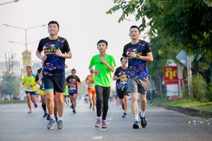 BIB: 
                            <button type="button" onclick="openModal(3766006)" class="btn btn-primary btn-sm float-right btn-popup" data-toggle="modal" data-target=".modal-high-quality">
                        <i class="fas fa-shopping-cart"></i> Add to Cart
                    </button>
                                            <button type="button" onclick="isThisMe(3766006, true)" class="btn btn-success btn-sm float-right btn-popup btn-isme hidden" data-toggle="tooltip" data-placement="bottom" title="นี่คือรูปของคุณใช่ไหม คลิกที่นี่เพื่อเอาเข้าอัลบั้ม">
                        <i class="fas fa-plus"></i> Add to album
                    </button>
                    <button type="button" onclick="isThisMe(3766006, false)" class="btn btn-warning btn-sm float-right btn-popup btn-isnotme hidden">
                        <i class="fas fa-ban"></i> Remove from album
                    </button>