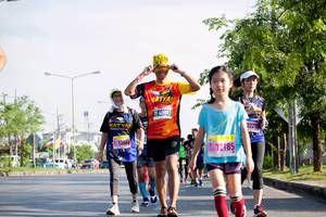 BIB: 185
                            <button type="button" onclick="openModal(3780277)" class="btn btn-primary btn-sm float-right btn-popup" data-toggle="modal" data-target=".modal-high-quality">
                        <i class="fas fa-shopping-cart"></i> Add to Cart
                    </button>
                                            <button type="button" onclick="isThisMe(3780277, true)" class="btn btn-success btn-sm float-right btn-popup btn-isme hidden" data-toggle="tooltip" data-placement="bottom" title="นี่คือรูปของคุณใช่ไหม คลิกที่นี่เพื่อเอาเข้าอัลบั้ม">
                        <i class="fas fa-plus"></i> Add to album
                    </button>
                    <button type="button" onclick="isThisMe(3780277, false)" class="btn btn-warning btn-sm float-right btn-popup btn-isnotme hidden">
                        <i class="fas fa-ban"></i> Remove from album
                    </button>