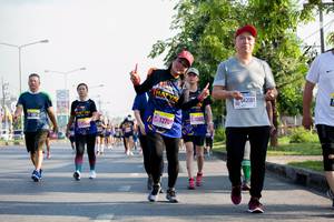 BIB: 
                            <button type="button" onclick="openModal(3779941)" class="btn btn-primary btn-sm float-right btn-popup" data-toggle="modal" data-target=".modal-high-quality">
                        <i class="fas fa-shopping-cart"></i> Add to Cart
                    </button>
                                            <button type="button" onclick="isThisMe(3779941, true)" class="btn btn-success btn-sm float-right btn-popup btn-isme hidden" data-toggle="tooltip" data-placement="bottom" title="นี่คือรูปของคุณใช่ไหม คลิกที่นี่เพื่อเอาเข้าอัลบั้ม">
                        <i class="fas fa-plus"></i> Add to album
                    </button>
                    <button type="button" onclick="isThisMe(3779941, false)" class="btn btn-warning btn-sm float-right btn-popup btn-isnotme hidden">
                        <i class="fas fa-ban"></i> Remove from album
                    </button>