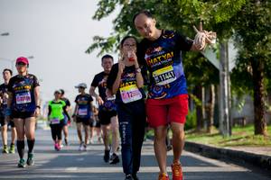 BIB: 1280
                            <button type="button" onclick="openModal(3780427)" class="btn btn-primary btn-sm float-right btn-popup" data-toggle="modal" data-target=".modal-high-quality">
                        <i class="fas fa-shopping-cart"></i> Add to Cart
                    </button>
                                            <button type="button" onclick="isThisMe(3780427, true)" class="btn btn-success btn-sm float-right btn-popup btn-isme hidden" data-toggle="tooltip" data-placement="bottom" title="นี่คือรูปของคุณใช่ไหม คลิกที่นี่เพื่อเอาเข้าอัลบั้ม">
                        <i class="fas fa-plus"></i> Add to album
                    </button>
                    <button type="button" onclick="isThisMe(3780427, false)" class="btn btn-warning btn-sm float-right btn-popup btn-isnotme hidden">
                        <i class="fas fa-ban"></i> Remove from album
                    </button>