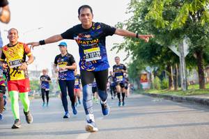 BIB: 10129
                            <button type="button" onclick="openModal(3771734)" class="btn btn-primary btn-sm float-right btn-popup" data-toggle="modal" data-target=".modal-high-quality">
                        <i class="fas fa-shopping-cart"></i> Add to Cart
                    </button>
                                            <button type="button" onclick="isThisMe(3771734, true)" class="btn btn-success btn-sm float-right btn-popup btn-isme hidden" data-toggle="tooltip" data-placement="bottom" title="นี่คือรูปของคุณใช่ไหม คลิกที่นี่เพื่อเอาเข้าอัลบั้ม">
                        <i class="fas fa-plus"></i> Add to album
                    </button>
                    <button type="button" onclick="isThisMe(3771734, false)" class="btn btn-warning btn-sm float-right btn-popup btn-isnotme hidden">
                        <i class="fas fa-ban"></i> Remove from album
                    </button>