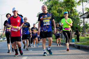 BIB: 10272
                            <button type="button" onclick="openModal(3778980)" class="btn btn-primary btn-sm float-right btn-popup" data-toggle="modal" data-target=".modal-high-quality">
                        <i class="fas fa-shopping-cart"></i> Add to Cart
                    </button>
                                            <button type="button" onclick="isThisMe(3778980, true)" class="btn btn-success btn-sm float-right btn-popup btn-isme hidden" data-toggle="tooltip" data-placement="bottom" title="นี่คือรูปของคุณใช่ไหม คลิกที่นี่เพื่อเอาเข้าอัลบั้ม">
                        <i class="fas fa-plus"></i> Add to album
                    </button>
                    <button type="button" onclick="isThisMe(3778980, false)" class="btn btn-warning btn-sm float-right btn-popup btn-isnotme hidden">
                        <i class="fas fa-ban"></i> Remove from album
                    </button>