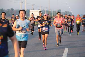 BIB: 2225, 21012
                            <button type="button" onclick="openModal(3596324)" class="btn btn-primary btn-sm float-right btn-popup" data-toggle="modal" data-target=".modal-high-quality">
                        <i class="fas fa-shopping-cart"></i> Add to Cart
                    </button>
                                            <button type="button" onclick="isThisMe(3596324, true)" class="btn btn-success btn-sm float-right btn-popup btn-isme hidden" data-toggle="tooltip" data-placement="bottom" title="นี่คือรูปของคุณใช่ไหม คลิกที่นี่เพื่อเอาเข้าอัลบั้ม">
                        <i class="fas fa-plus"></i> Add to album
                    </button>
                    <button type="button" onclick="isThisMe(3596324, false)" class="btn btn-warning btn-sm float-right btn-popup btn-isnotme hidden">
                        <i class="fas fa-ban"></i> Remove from album
                    </button>