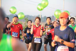 BIB: 230, , 
                            <button type="button" onclick="openModal(3596023)" class="btn btn-primary btn-sm float-right btn-popup" data-toggle="modal" data-target=".modal-high-quality">
                        <i class="fas fa-shopping-cart"></i> Add to Cart
                    </button>
                                            <button type="button" onclick="isThisMe(3596023, true)" class="btn btn-success btn-sm float-right btn-popup btn-isme hidden" data-toggle="tooltip" data-placement="bottom" title="นี่คือรูปของคุณใช่ไหม คลิกที่นี่เพื่อเอาเข้าอัลบั้ม">
                        <i class="fas fa-plus"></i> Add to album
                    </button>
                    <button type="button" onclick="isThisMe(3596023, false)" class="btn btn-warning btn-sm float-right btn-popup btn-isnotme hidden">
                        <i class="fas fa-ban"></i> Remove from album
                    </button>