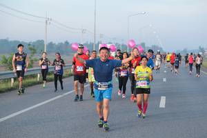 BIB: 2240
                            <button type="button" onclick="openModal(3597327)" class="btn btn-primary btn-sm float-right btn-popup" data-toggle="modal" data-target=".modal-high-quality">
                        <i class="fas fa-shopping-cart"></i> Add to Cart
                    </button>
                                            <button type="button" onclick="isThisMe(3597327, true)" class="btn btn-success btn-sm float-right btn-popup btn-isme hidden" data-toggle="tooltip" data-placement="bottom" title="นี่คือรูปของคุณใช่ไหม คลิกที่นี่เพื่อเอาเข้าอัลบั้ม">
                        <i class="fas fa-plus"></i> Add to album
                    </button>
                    <button type="button" onclick="isThisMe(3597327, false)" class="btn btn-warning btn-sm float-right btn-popup btn-isnotme hidden">
                        <i class="fas fa-ban"></i> Remove from album
                    </button>