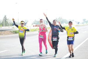 BIB: 530, 
                            <button type="button" onclick="openModal(3599898)" class="btn btn-primary btn-sm float-right btn-popup" data-toggle="modal" data-target=".modal-high-quality">
                        <i class="fas fa-shopping-cart"></i> Add to Cart
                    </button>
                                            <button type="button" onclick="isThisMe(3599898, true)" class="btn btn-success btn-sm float-right btn-popup btn-isme hidden" data-toggle="tooltip" data-placement="bottom" title="นี่คือรูปของคุณใช่ไหม คลิกที่นี่เพื่อเอาเข้าอัลบั้ม">
                        <i class="fas fa-plus"></i> Add to album
                    </button>
                    <button type="button" onclick="isThisMe(3599898, false)" class="btn btn-warning btn-sm float-right btn-popup btn-isnotme hidden">
                        <i class="fas fa-ban"></i> Remove from album
                    </button>