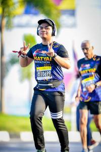 BIB: 201, 10699
                            <button type="button" onclick="openModal(3834866)" class="btn btn-primary btn-sm float-right btn-popup" data-toggle="modal" data-target=".modal-high-quality">
                        <i class="fas fa-shopping-cart"></i> Add to Cart
                    </button>
                                            <button type="button" onclick="isThisMe(3834866, true)" class="btn btn-success btn-sm float-right btn-popup btn-isme hidden" data-toggle="tooltip" data-placement="bottom" title="นี่คือรูปของคุณใช่ไหม คลิกที่นี่เพื่อเอาเข้าอัลบั้ม">
                        <i class="fas fa-plus"></i> Add to album
                    </button>
                    <button type="button" onclick="isThisMe(3834866, false)" class="btn btn-warning btn-sm float-right btn-popup btn-isnotme hidden">
                        <i class="fas fa-ban"></i> Remove from album
                    </button>