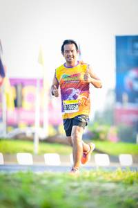 BIB: 10050
                            <button type="button" onclick="openModal(3831176)" class="btn btn-primary btn-sm float-right btn-popup" data-toggle="modal" data-target=".modal-high-quality">
                        <i class="fas fa-shopping-cart"></i> Add to Cart
                    </button>
                                            <button type="button" onclick="isThisMe(3831176, true)" class="btn btn-success btn-sm float-right btn-popup btn-isme hidden" data-toggle="tooltip" data-placement="bottom" title="นี่คือรูปของคุณใช่ไหม คลิกที่นี่เพื่อเอาเข้าอัลบั้ม">
                        <i class="fas fa-plus"></i> Add to album
                    </button>
                    <button type="button" onclick="isThisMe(3831176, false)" class="btn btn-warning btn-sm float-right btn-popup btn-isnotme hidden">
                        <i class="fas fa-ban"></i> Remove from album
                    </button>