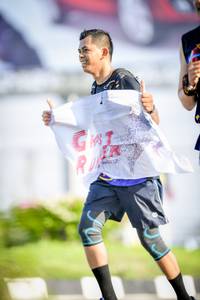 BIB: 
                            <button type="button" onclick="openModal(3838033)" class="btn btn-primary btn-sm float-right btn-popup" data-toggle="modal" data-target=".modal-high-quality">
                        <i class="fas fa-shopping-cart"></i> Add to Cart
                    </button>
                                            <button type="button" onclick="isThisMe(3838033, true)" class="btn btn-success btn-sm float-right btn-popup btn-isme hidden" data-toggle="tooltip" data-placement="bottom" title="นี่คือรูปของคุณใช่ไหม คลิกที่นี่เพื่อเอาเข้าอัลบั้ม">
                        <i class="fas fa-plus"></i> Add to album
                    </button>
                    <button type="button" onclick="isThisMe(3838033, false)" class="btn btn-warning btn-sm float-right btn-popup btn-isnotme hidden">
                        <i class="fas fa-ban"></i> Remove from album
                    </button>