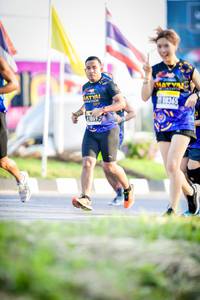 BIB: 100
                            <button type="button" onclick="openModal(3834199)" class="btn btn-primary btn-sm float-right btn-popup" data-toggle="modal" data-target=".modal-high-quality">
                        <i class="fas fa-shopping-cart"></i> Add to Cart
                    </button>
                                            <button type="button" onclick="isThisMe(3834199, true)" class="btn btn-success btn-sm float-right btn-popup btn-isme hidden" data-toggle="tooltip" data-placement="bottom" title="นี่คือรูปของคุณใช่ไหม คลิกที่นี่เพื่อเอาเข้าอัลบั้ม">
                        <i class="fas fa-plus"></i> Add to album
                    </button>
                    <button type="button" onclick="isThisMe(3834199, false)" class="btn btn-warning btn-sm float-right btn-popup btn-isnotme hidden">
                        <i class="fas fa-ban"></i> Remove from album
                    </button>