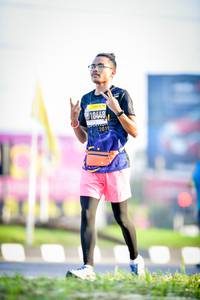 BIB: 10448, 201
                            <button type="button" onclick="openModal(3831918)" class="btn btn-primary btn-sm float-right btn-popup" data-toggle="modal" data-target=".modal-high-quality">
                        <i class="fas fa-shopping-cart"></i> Add to Cart
                    </button>
                                            <button type="button" onclick="isThisMe(3831918, true)" class="btn btn-success btn-sm float-right btn-popup btn-isme hidden" data-toggle="tooltip" data-placement="bottom" title="นี่คือรูปของคุณใช่ไหม คลิกที่นี่เพื่อเอาเข้าอัลบั้ม">
                        <i class="fas fa-plus"></i> Add to album
                    </button>
                    <button type="button" onclick="isThisMe(3831918, false)" class="btn btn-warning btn-sm float-right btn-popup btn-isnotme hidden">
                        <i class="fas fa-ban"></i> Remove from album
                    </button>