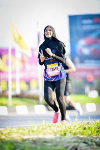 BIB: 12498
                            <button type="button" onclick="openModal(3835823)" class="btn btn-primary btn-sm float-right btn-popup" data-toggle="modal" data-target=".modal-high-quality">
                        <i class="fas fa-shopping-cart"></i> Add to Cart
                    </button>
                                            <button type="button" onclick="isThisMe(3835823, true)" class="btn btn-success btn-sm float-right btn-popup btn-isme hidden" data-toggle="tooltip" data-placement="bottom" title="นี่คือรูปของคุณใช่ไหม คลิกที่นี่เพื่อเอาเข้าอัลบั้ม">
                        <i class="fas fa-plus"></i> Add to album
                    </button>
                    <button type="button" onclick="isThisMe(3835823, false)" class="btn btn-warning btn-sm float-right btn-popup btn-isnotme hidden">
                        <i class="fas fa-ban"></i> Remove from album
                    </button>