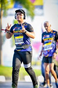 BIB: 201, 10699
                            <button type="button" onclick="openModal(3834865)" class="btn btn-primary btn-sm float-right btn-popup" data-toggle="modal" data-target=".modal-high-quality">
                        <i class="fas fa-shopping-cart"></i> Add to Cart
                    </button>
                                            <button type="button" onclick="isThisMe(3834865, true)" class="btn btn-success btn-sm float-right btn-popup btn-isme hidden" data-toggle="tooltip" data-placement="bottom" title="นี่คือรูปของคุณใช่ไหม คลิกที่นี่เพื่อเอาเข้าอัลบั้ม">
                        <i class="fas fa-plus"></i> Add to album
                    </button>
                    <button type="button" onclick="isThisMe(3834865, false)" class="btn btn-warning btn-sm float-right btn-popup btn-isnotme hidden">
                        <i class="fas fa-ban"></i> Remove from album
                    </button>