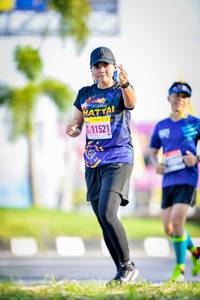 BIB: 1152
                            <button type="button" onclick="openModal(3835402)" class="btn btn-primary btn-sm float-right btn-popup" data-toggle="modal" data-target=".modal-high-quality">
                        <i class="fas fa-shopping-cart"></i> Add to Cart
                    </button>
                                            <button type="button" onclick="isThisMe(3835402, true)" class="btn btn-success btn-sm float-right btn-popup btn-isme hidden" data-toggle="tooltip" data-placement="bottom" title="นี่คือรูปของคุณใช่ไหม คลิกที่นี่เพื่อเอาเข้าอัลบั้ม">
                        <i class="fas fa-plus"></i> Add to album
                    </button>
                    <button type="button" onclick="isThisMe(3835402, false)" class="btn btn-warning btn-sm float-right btn-popup btn-isnotme hidden">
                        <i class="fas fa-ban"></i> Remove from album
                    </button>