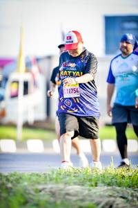 BIB: 1754
                            <button type="button" onclick="openModal(3833557)" class="btn btn-primary btn-sm float-right btn-popup" data-toggle="modal" data-target=".modal-high-quality">
                        <i class="fas fa-shopping-cart"></i> Add to Cart
                    </button>
                                            <button type="button" onclick="isThisMe(3833557, true)" class="btn btn-success btn-sm float-right btn-popup btn-isme hidden" data-toggle="tooltip" data-placement="bottom" title="นี่คือรูปของคุณใช่ไหม คลิกที่นี่เพื่อเอาเข้าอัลบั้ม">
                        <i class="fas fa-plus"></i> Add to album
                    </button>
                    <button type="button" onclick="isThisMe(3833557, false)" class="btn btn-warning btn-sm float-right btn-popup btn-isnotme hidden">
                        <i class="fas fa-ban"></i> Remove from album
                    </button>