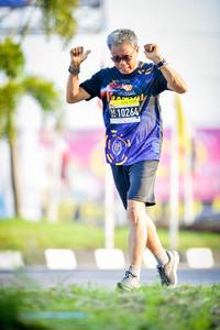 BIB: 10264
                            <button type="button" onclick="openModal(3831672)" class="btn btn-primary btn-sm float-right btn-popup" data-toggle="modal" data-target=".modal-high-quality">
                        <i class="fas fa-shopping-cart"></i> Add to Cart
                    </button>
                                            <button type="button" onclick="isThisMe(3831672, true)" class="btn btn-success btn-sm float-right btn-popup btn-isme hidden" data-toggle="tooltip" data-placement="bottom" title="นี่คือรูปของคุณใช่ไหม คลิกที่นี่เพื่อเอาเข้าอัลบั้ม">
                        <i class="fas fa-plus"></i> Add to album
                    </button>
                    <button type="button" onclick="isThisMe(3831672, false)" class="btn btn-warning btn-sm float-right btn-popup btn-isnotme hidden">
                        <i class="fas fa-ban"></i> Remove from album
                    </button>