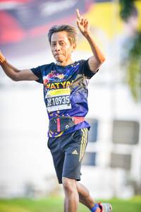 BIB: 10935
                            <button type="button" onclick="openModal(3831283)" class="btn btn-primary btn-sm float-right btn-popup" data-toggle="modal" data-target=".modal-high-quality">
                        <i class="fas fa-shopping-cart"></i> Add to Cart
                    </button>
                                            <button type="button" onclick="isThisMe(3831283, true)" class="btn btn-success btn-sm float-right btn-popup btn-isme hidden" data-toggle="tooltip" data-placement="bottom" title="นี่คือรูปของคุณใช่ไหม คลิกที่นี่เพื่อเอาเข้าอัลบั้ม">
                        <i class="fas fa-plus"></i> Add to album
                    </button>
                    <button type="button" onclick="isThisMe(3831283, false)" class="btn btn-warning btn-sm float-right btn-popup btn-isnotme hidden">
                        <i class="fas fa-ban"></i> Remove from album
                    </button>