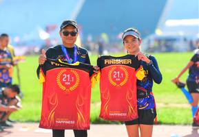 BIB: 211
                            <button type="button" onclick="openModal(3814631)" class="btn btn-primary btn-sm float-right btn-popup" data-toggle="modal" data-target=".modal-high-quality">
                        <i class="fas fa-shopping-cart"></i> Add to Cart
                    </button>
                                            <button type="button" onclick="isThisMe(3814631, true)" class="btn btn-success btn-sm float-right btn-popup btn-isme hidden" data-toggle="tooltip" data-placement="bottom" title="นี่คือรูปของคุณใช่ไหม คลิกที่นี่เพื่อเอาเข้าอัลบั้ม">
                        <i class="fas fa-plus"></i> Add to album
                    </button>
                    <button type="button" onclick="isThisMe(3814631, false)" class="btn btn-warning btn-sm float-right btn-popup btn-isnotme hidden">
                        <i class="fas fa-ban"></i> Remove from album
                    </button>