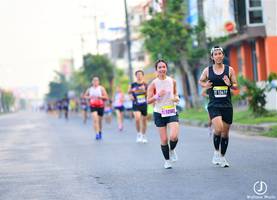 BIB: 12582
                            <button type="button" onclick="openModal(3732714)" class="btn btn-primary btn-sm float-right btn-popup" data-toggle="modal" data-target=".modal-high-quality">
                        <i class="fas fa-shopping-cart"></i> Add to Cart
                    </button>
                                            <button type="button" onclick="isThisMe(3732714, true)" class="btn btn-success btn-sm float-right btn-popup btn-isme hidden" data-toggle="tooltip" data-placement="bottom" title="นี่คือรูปของคุณใช่ไหม คลิกที่นี่เพื่อเอาเข้าอัลบั้ม">
                        <i class="fas fa-plus"></i> Add to album
                    </button>
                    <button type="button" onclick="isThisMe(3732714, false)" class="btn btn-warning btn-sm float-right btn-popup btn-isnotme hidden">
                        <i class="fas fa-ban"></i> Remove from album
                    </button>