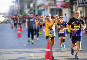 BIB: 205
                            <button type="button" onclick="openModal(3784622)" class="btn btn-primary btn-sm float-right btn-popup" data-toggle="modal" data-target=".modal-high-quality">
                        <i class="fas fa-shopping-cart"></i> Add to Cart
                    </button>
                                            <button type="button" onclick="isThisMe(3784622, true)" class="btn btn-success btn-sm float-right btn-popup btn-isme hidden" data-toggle="tooltip" data-placement="bottom" title="นี่คือรูปของคุณใช่ไหม คลิกที่นี่เพื่อเอาเข้าอัลบั้ม">
                        <i class="fas fa-plus"></i> Add to album
                    </button>
                    <button type="button" onclick="isThisMe(3784622, false)" class="btn btn-warning btn-sm float-right btn-popup btn-isnotme hidden">
                        <i class="fas fa-ban"></i> Remove from album
                    </button>