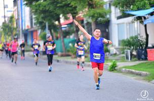 BIB: 0689
                            <button type="button" onclick="openModal(3747448)" class="btn btn-primary btn-sm float-right btn-popup" data-toggle="modal" data-target=".modal-high-quality">
                        <i class="fas fa-shopping-cart"></i> Add to Cart
                    </button>
                                            <button type="button" onclick="isThisMe(3747448, true)" class="btn btn-success btn-sm float-right btn-popup btn-isme hidden" data-toggle="tooltip" data-placement="bottom" title="นี่คือรูปของคุณใช่ไหม คลิกที่นี่เพื่อเอาเข้าอัลบั้ม">
                        <i class="fas fa-plus"></i> Add to album
                    </button>
                    <button type="button" onclick="isThisMe(3747448, false)" class="btn btn-warning btn-sm float-right btn-popup btn-isnotme hidden">
                        <i class="fas fa-ban"></i> Remove from album
                    </button>