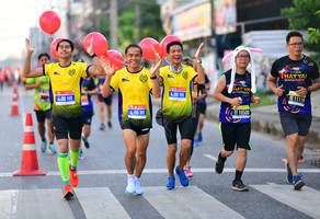 BIB: 400
                            <button type="button" onclick="openModal(3784602)" class="btn btn-primary btn-sm float-right btn-popup" data-toggle="modal" data-target=".modal-high-quality">
                        <i class="fas fa-shopping-cart"></i> Add to Cart
                    </button>
                                            <button type="button" onclick="isThisMe(3784602, true)" class="btn btn-success btn-sm float-right btn-popup btn-isme hidden" data-toggle="tooltip" data-placement="bottom" title="นี่คือรูปของคุณใช่ไหม คลิกที่นี่เพื่อเอาเข้าอัลบั้ม">
                        <i class="fas fa-plus"></i> Add to album
                    </button>
                    <button type="button" onclick="isThisMe(3784602, false)" class="btn btn-warning btn-sm float-right btn-popup btn-isnotme hidden">
                        <i class="fas fa-ban"></i> Remove from album
                    </button>