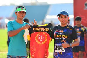 BIB: 211, 21512
                            <button type="button" onclick="openModal(3806874)" class="btn btn-primary btn-sm float-right btn-popup" data-toggle="modal" data-target=".modal-high-quality">
                        <i class="fas fa-shopping-cart"></i> Add to Cart
                    </button>
                                            <button type="button" onclick="isThisMe(3806874, true)" class="btn btn-success btn-sm float-right btn-popup btn-isme hidden" data-toggle="tooltip" data-placement="bottom" title="นี่คือรูปของคุณใช่ไหม คลิกที่นี่เพื่อเอาเข้าอัลบั้ม">
                        <i class="fas fa-plus"></i> Add to album
                    </button>
                    <button type="button" onclick="isThisMe(3806874, false)" class="btn btn-warning btn-sm float-right btn-popup btn-isnotme hidden">
                        <i class="fas fa-ban"></i> Remove from album
                    </button>