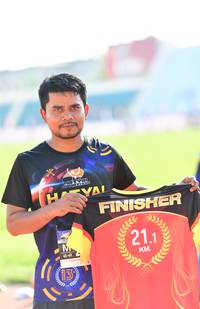 BIB: 211
                            <button type="button" onclick="openModal(3806873)" class="btn btn-primary btn-sm float-right btn-popup" data-toggle="modal" data-target=".modal-high-quality">
                        <i class="fas fa-shopping-cart"></i> Add to Cart
                    </button>
                                            <button type="button" onclick="isThisMe(3806873, true)" class="btn btn-success btn-sm float-right btn-popup btn-isme hidden" data-toggle="tooltip" data-placement="bottom" title="นี่คือรูปของคุณใช่ไหม คลิกที่นี่เพื่อเอาเข้าอัลบั้ม">
                        <i class="fas fa-plus"></i> Add to album
                    </button>
                    <button type="button" onclick="isThisMe(3806873, false)" class="btn btn-warning btn-sm float-right btn-popup btn-isnotme hidden">
                        <i class="fas fa-ban"></i> Remove from album
                    </button>