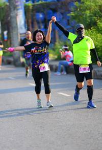 BIB: 12611
                            <button type="button" onclick="openModal(3783211)" class="btn btn-primary btn-sm float-right btn-popup" data-toggle="modal" data-target=".modal-high-quality">
                        <i class="fas fa-shopping-cart"></i> Add to Cart
                    </button>
                                            <button type="button" onclick="isThisMe(3783211, true)" class="btn btn-success btn-sm float-right btn-popup btn-isme hidden" data-toggle="tooltip" data-placement="bottom" title="นี่คือรูปของคุณใช่ไหม คลิกที่นี่เพื่อเอาเข้าอัลบั้ม">
                        <i class="fas fa-plus"></i> Add to album
                    </button>
                    <button type="button" onclick="isThisMe(3783211, false)" class="btn btn-warning btn-sm float-right btn-popup btn-isnotme hidden">
                        <i class="fas fa-ban"></i> Remove from album
                    </button>