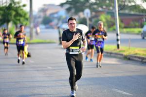 BIB: 10809
                            <button type="button" onclick="openModal(3783023)" class="btn btn-primary btn-sm float-right btn-popup" data-toggle="modal" data-target=".modal-high-quality">
                        <i class="fas fa-shopping-cart"></i> Add to Cart
                    </button>
                                            <button type="button" onclick="isThisMe(3783023, true)" class="btn btn-success btn-sm float-right btn-popup btn-isme hidden" data-toggle="tooltip" data-placement="bottom" title="นี่คือรูปของคุณใช่ไหม คลิกที่นี่เพื่อเอาเข้าอัลบั้ม">
                        <i class="fas fa-plus"></i> Add to album
                    </button>
                    <button type="button" onclick="isThisMe(3783023, false)" class="btn btn-warning btn-sm float-right btn-popup btn-isnotme hidden">
                        <i class="fas fa-ban"></i> Remove from album
                    </button>