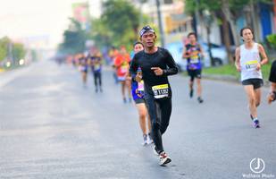 BIB: 11352
                            <button type="button" onclick="openModal(3746832)" class="btn btn-primary btn-sm float-right btn-popup" data-toggle="modal" data-target=".modal-high-quality">
                        <i class="fas fa-shopping-cart"></i> Add to Cart
                    </button>
                                            <button type="button" onclick="isThisMe(3746832, true)" class="btn btn-success btn-sm float-right btn-popup btn-isme hidden" data-toggle="tooltip" data-placement="bottom" title="นี่คือรูปของคุณใช่ไหม คลิกที่นี่เพื่อเอาเข้าอัลบั้ม">
                        <i class="fas fa-plus"></i> Add to album
                    </button>
                    <button type="button" onclick="isThisMe(3746832, false)" class="btn btn-warning btn-sm float-right btn-popup btn-isnotme hidden">
                        <i class="fas fa-ban"></i> Remove from album
                    </button>