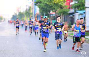 BIB: 1072
                            <button type="button" onclick="openModal(3759558)" class="btn btn-primary btn-sm float-right btn-popup" data-toggle="modal" data-target=".modal-high-quality">
                        <i class="fas fa-shopping-cart"></i> Add to Cart
                    </button>
                                            <button type="button" onclick="isThisMe(3759558, true)" class="btn btn-success btn-sm float-right btn-popup btn-isme hidden" data-toggle="tooltip" data-placement="bottom" title="นี่คือรูปของคุณใช่ไหม คลิกที่นี่เพื่อเอาเข้าอัลบั้ม">
                        <i class="fas fa-plus"></i> Add to album
                    </button>
                    <button type="button" onclick="isThisMe(3759558, false)" class="btn btn-warning btn-sm float-right btn-popup btn-isnotme hidden">
                        <i class="fas fa-ban"></i> Remove from album
                    </button>