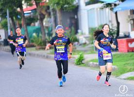 BIB: 11514
                            <button type="button" onclick="openModal(3747446)" class="btn btn-primary btn-sm float-right btn-popup" data-toggle="modal" data-target=".modal-high-quality">
                        <i class="fas fa-shopping-cart"></i> Add to Cart
                    </button>
                                            <button type="button" onclick="isThisMe(3747446, true)" class="btn btn-success btn-sm float-right btn-popup btn-isme hidden" data-toggle="tooltip" data-placement="bottom" title="นี่คือรูปของคุณใช่ไหม คลิกที่นี่เพื่อเอาเข้าอัลบั้ม">
                        <i class="fas fa-plus"></i> Add to album
                    </button>
                    <button type="button" onclick="isThisMe(3747446, false)" class="btn btn-warning btn-sm float-right btn-popup btn-isnotme hidden">
                        <i class="fas fa-ban"></i> Remove from album
                    </button>