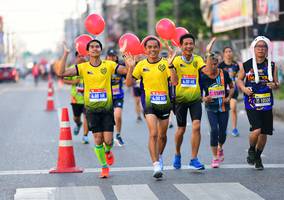 BIB: 400, 11698, 
                            <button type="button" onclick="openModal(3784607)" class="btn btn-primary btn-sm float-right btn-popup" data-toggle="modal" data-target=".modal-high-quality">
                        <i class="fas fa-shopping-cart"></i> Add to Cart
                    </button>
                                            <button type="button" onclick="isThisMe(3784607, true)" class="btn btn-success btn-sm float-right btn-popup btn-isme hidden" data-toggle="tooltip" data-placement="bottom" title="นี่คือรูปของคุณใช่ไหม คลิกที่นี่เพื่อเอาเข้าอัลบั้ม">
                        <i class="fas fa-plus"></i> Add to album
                    </button>
                    <button type="button" onclick="isThisMe(3784607, false)" class="btn btn-warning btn-sm float-right btn-popup btn-isnotme hidden">
                        <i class="fas fa-ban"></i> Remove from album
                    </button>