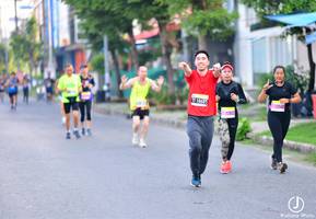 BIB: 1285
                            <button type="button" onclick="openModal(3747452)" class="btn btn-primary btn-sm float-right btn-popup" data-toggle="modal" data-target=".modal-high-quality">
                        <i class="fas fa-shopping-cart"></i> Add to Cart
                    </button>
                                            <button type="button" onclick="isThisMe(3747452, true)" class="btn btn-success btn-sm float-right btn-popup btn-isme hidden" data-toggle="tooltip" data-placement="bottom" title="นี่คือรูปของคุณใช่ไหม คลิกที่นี่เพื่อเอาเข้าอัลบั้ม">
                        <i class="fas fa-plus"></i> Add to album
                    </button>
                    <button type="button" onclick="isThisMe(3747452, false)" class="btn btn-warning btn-sm float-right btn-popup btn-isnotme hidden">
                        <i class="fas fa-ban"></i> Remove from album
                    </button>