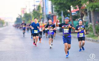 BIB: 
                            <button type="button" onclick="openModal(3759522)" class="btn btn-primary btn-sm float-right btn-popup" data-toggle="modal" data-target=".modal-high-quality">
                        <i class="fas fa-shopping-cart"></i> Add to Cart
                    </button>
                                            <button type="button" onclick="isThisMe(3759522, true)" class="btn btn-success btn-sm float-right btn-popup btn-isme hidden" data-toggle="tooltip" data-placement="bottom" title="นี่คือรูปของคุณใช่ไหม คลิกที่นี่เพื่อเอาเข้าอัลบั้ม">
                        <i class="fas fa-plus"></i> Add to album
                    </button>
                    <button type="button" onclick="isThisMe(3759522, false)" class="btn btn-warning btn-sm float-right btn-popup btn-isnotme hidden">
                        <i class="fas fa-ban"></i> Remove from album
                    </button>